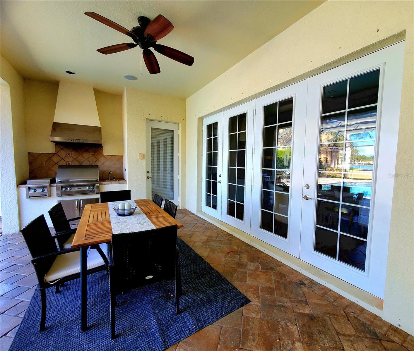 FRENCH DOORS TO POOL