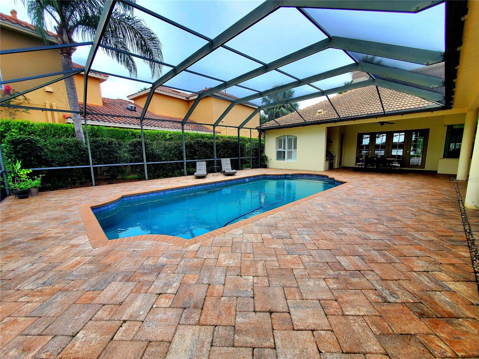 SPACIOUS POOL AREA