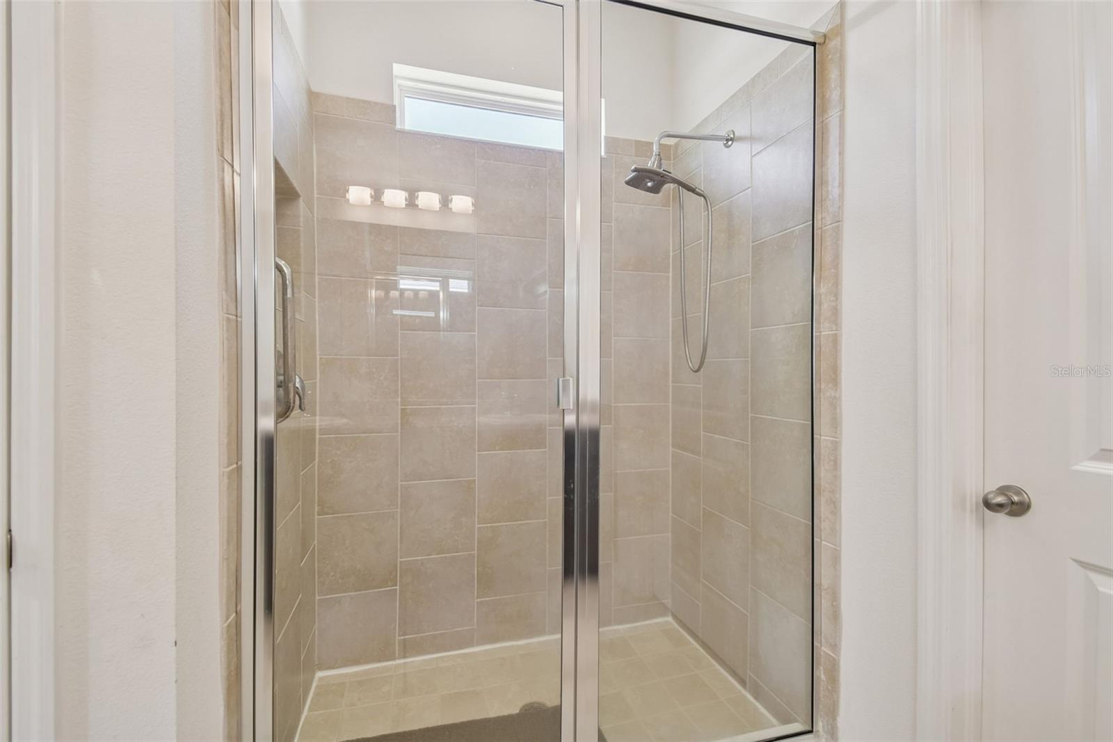 Walkin Shower & Walk-in Closet