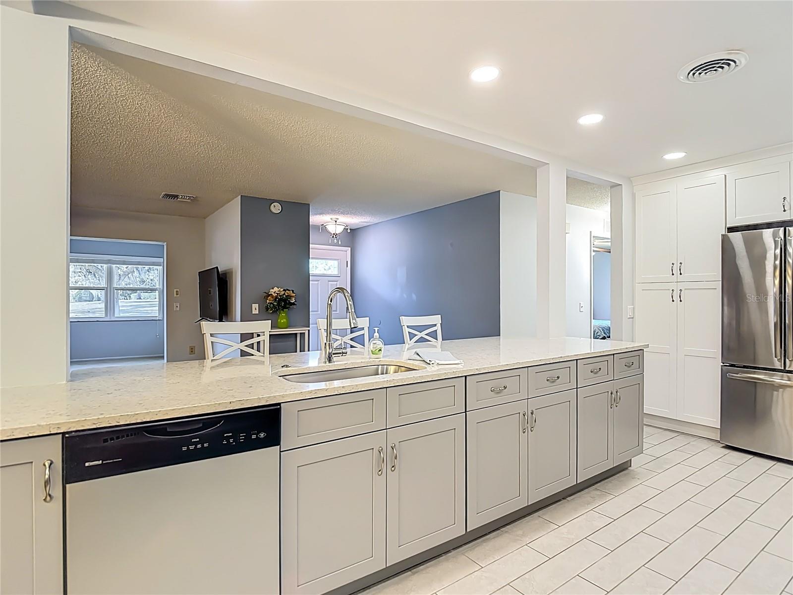 Kitchen - Open Floor Plan