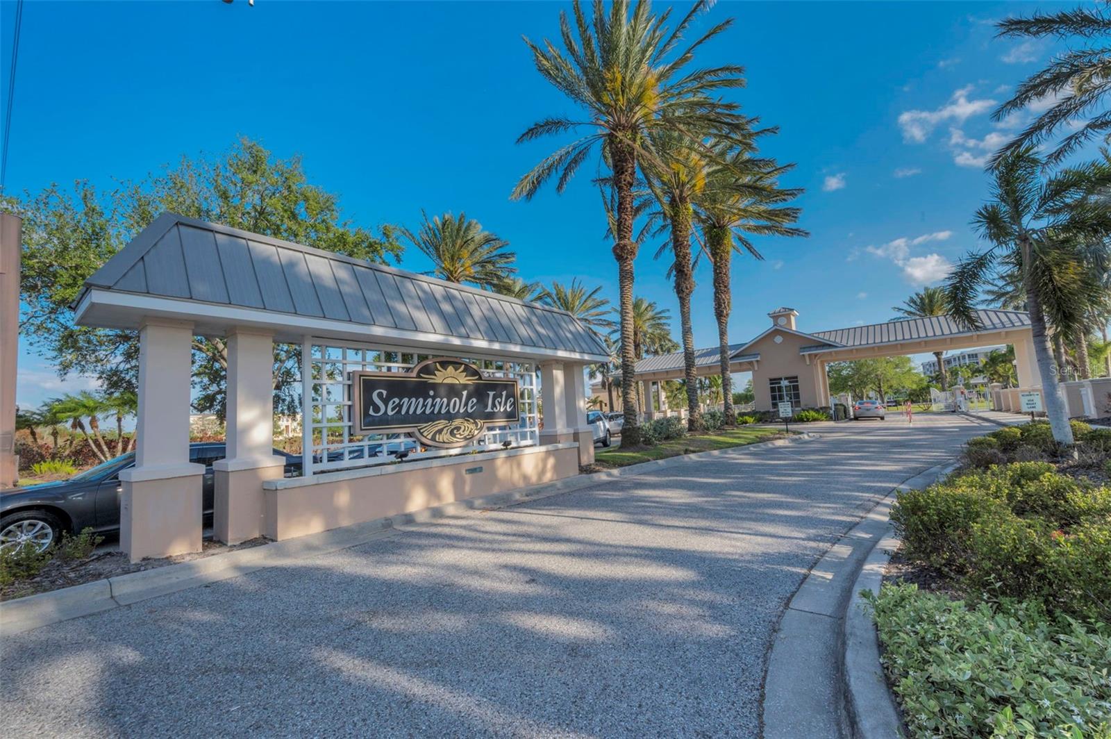 Come on into Seminole Isle