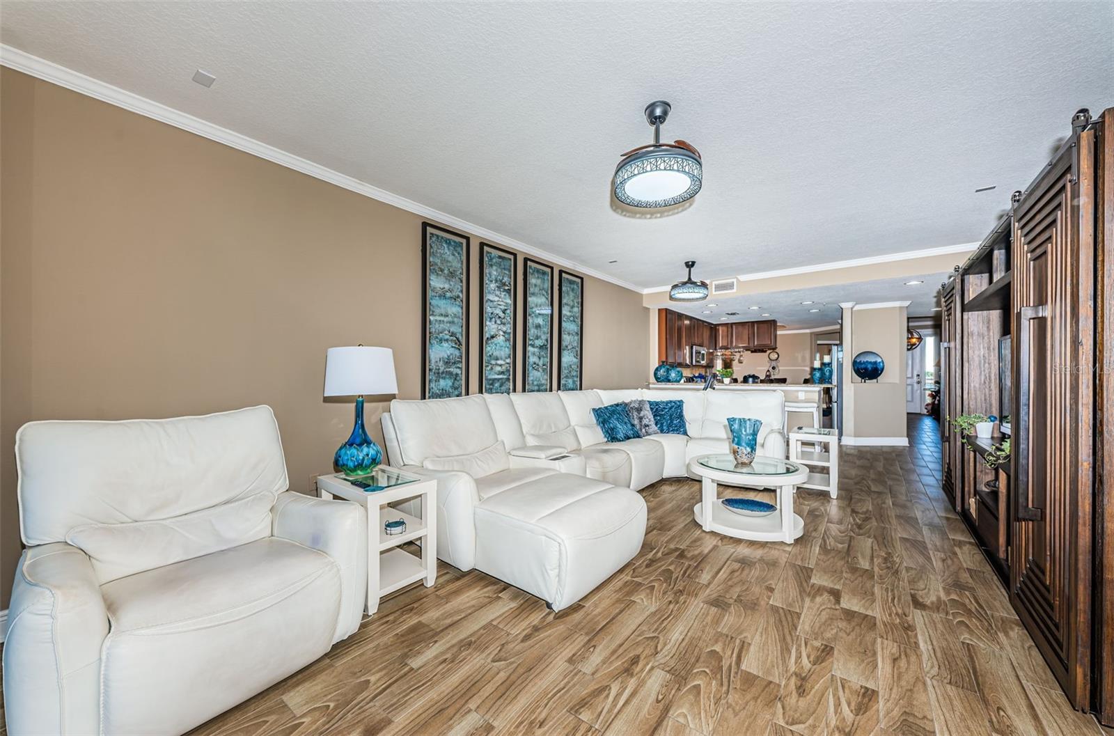 Living Room view to the kitchen