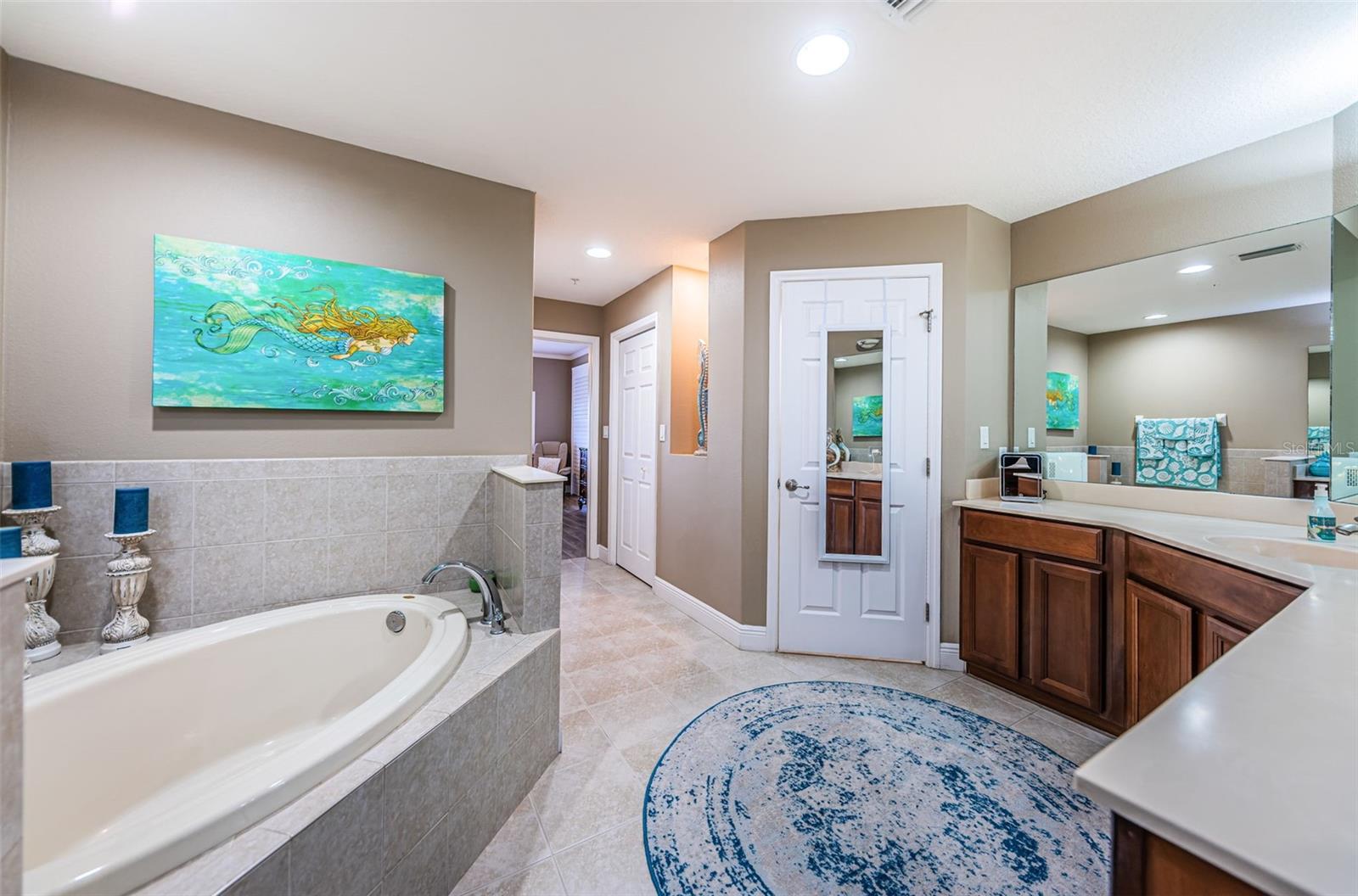 Luxurious Primary Bathroom