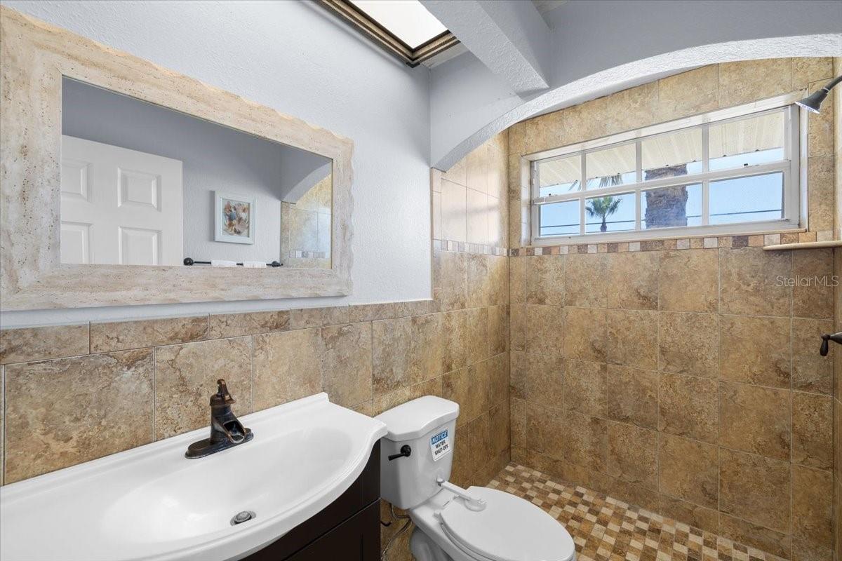 2nd Bathroom