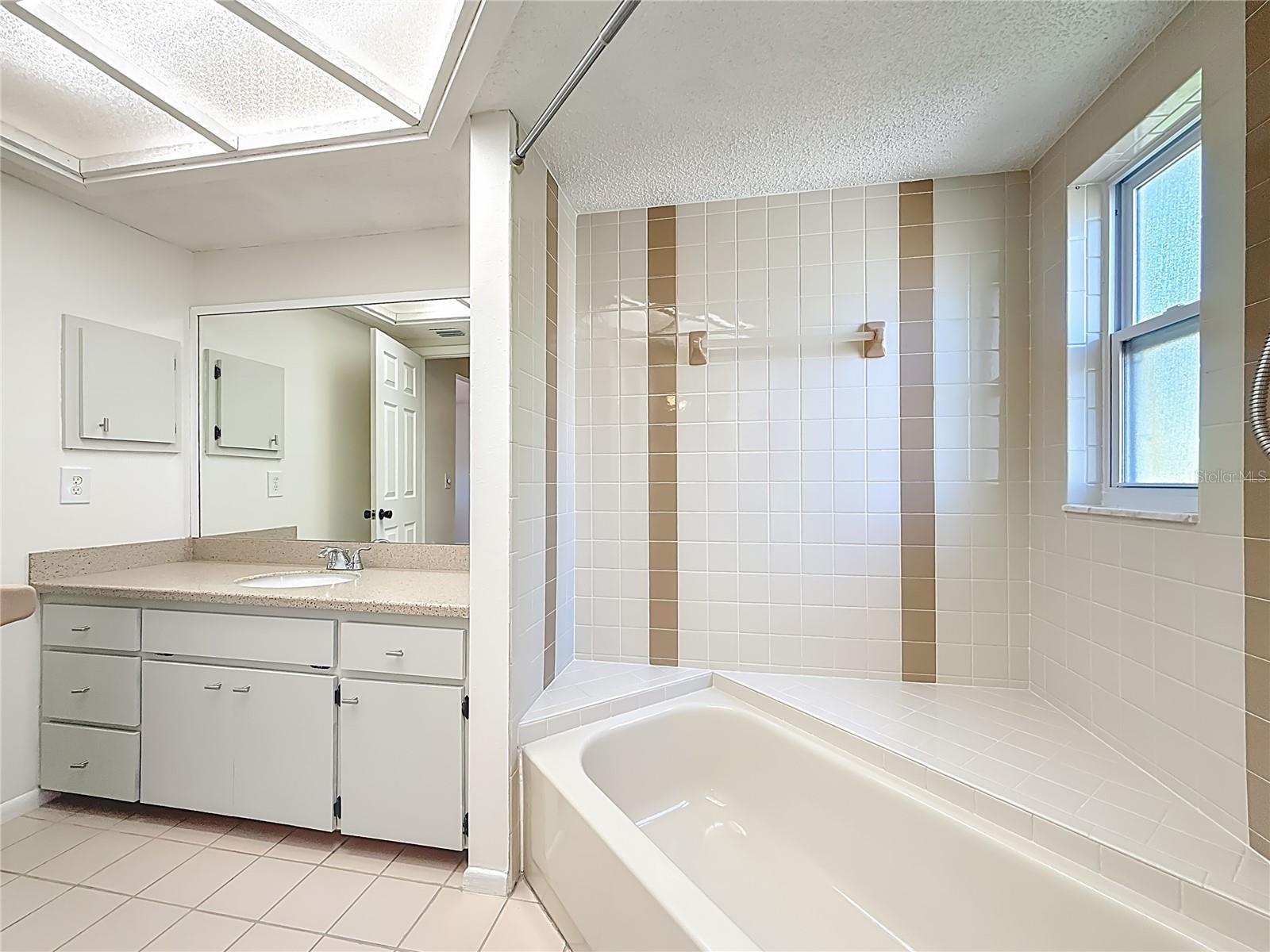 Hall Bath - Bedroom 2 Access