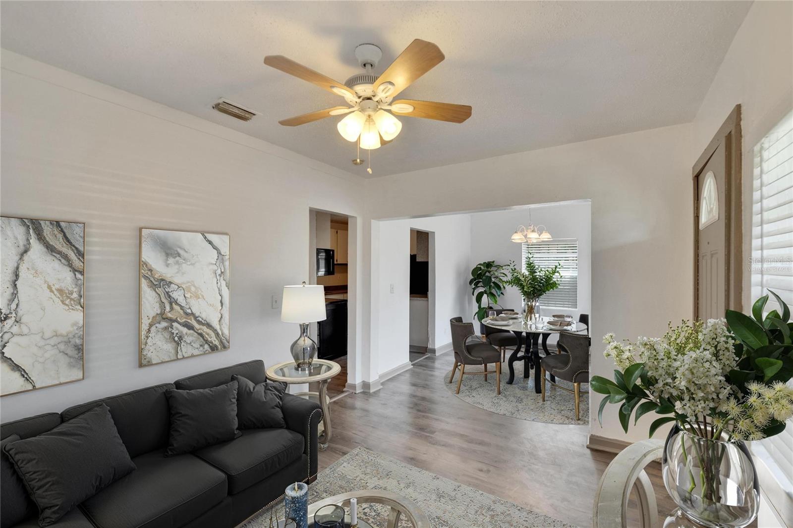 “virtually staged”