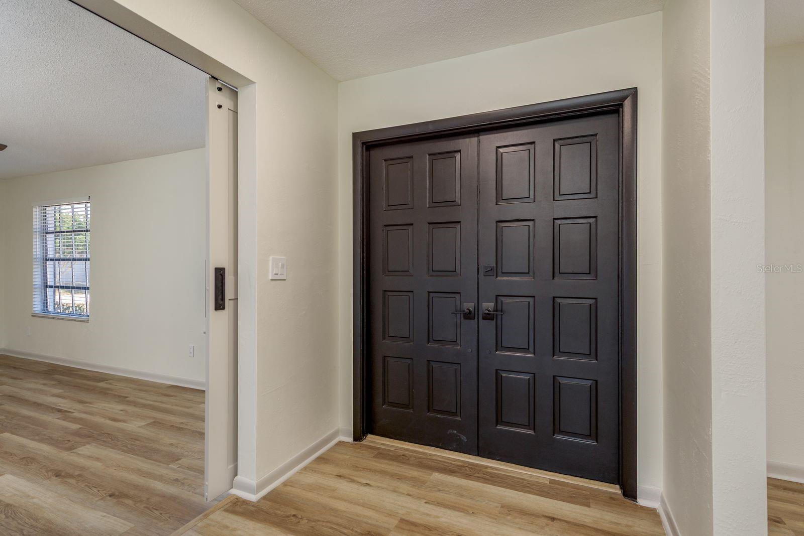 Entrance with double doors