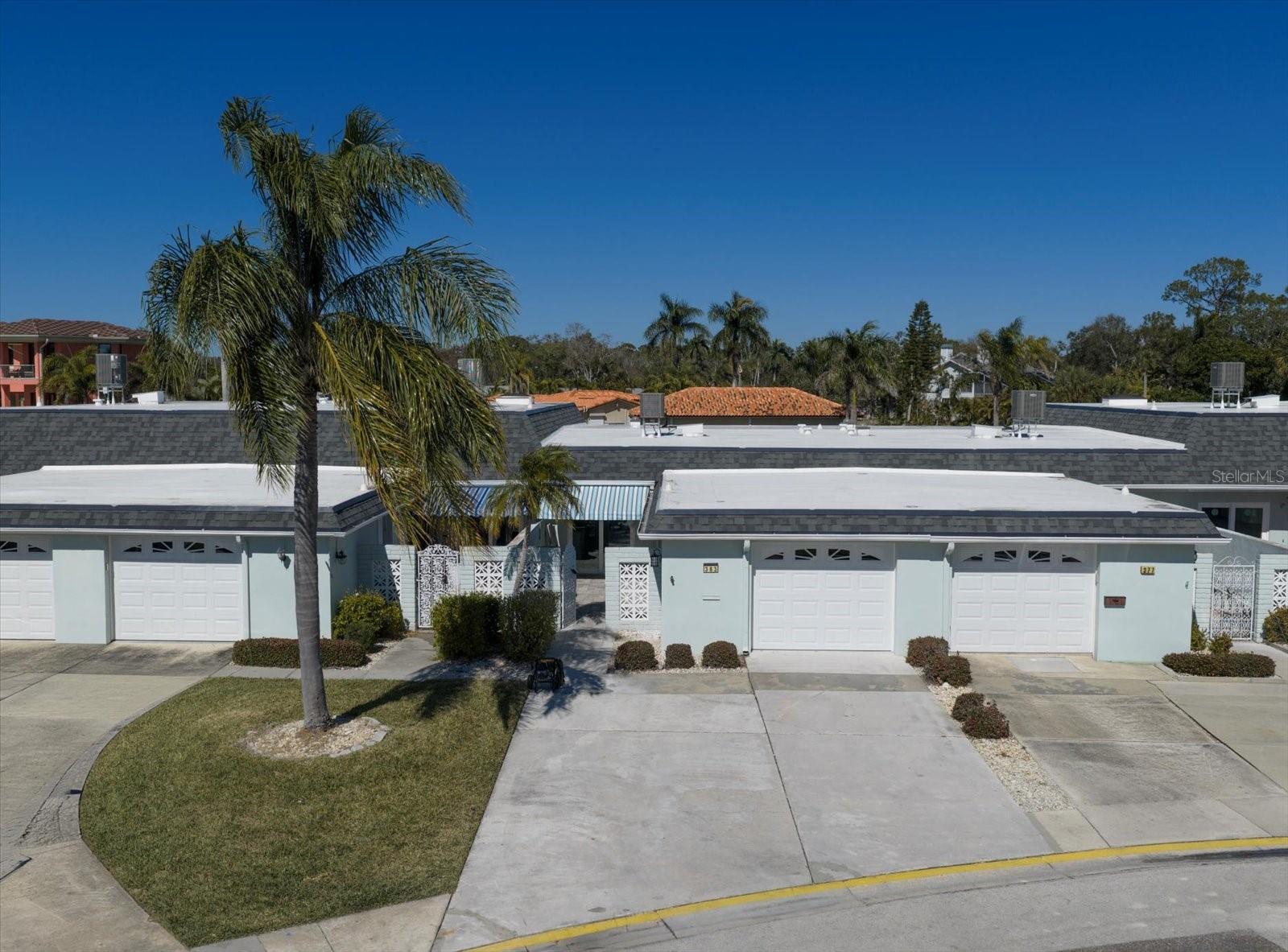 Oversized 2 car driveway