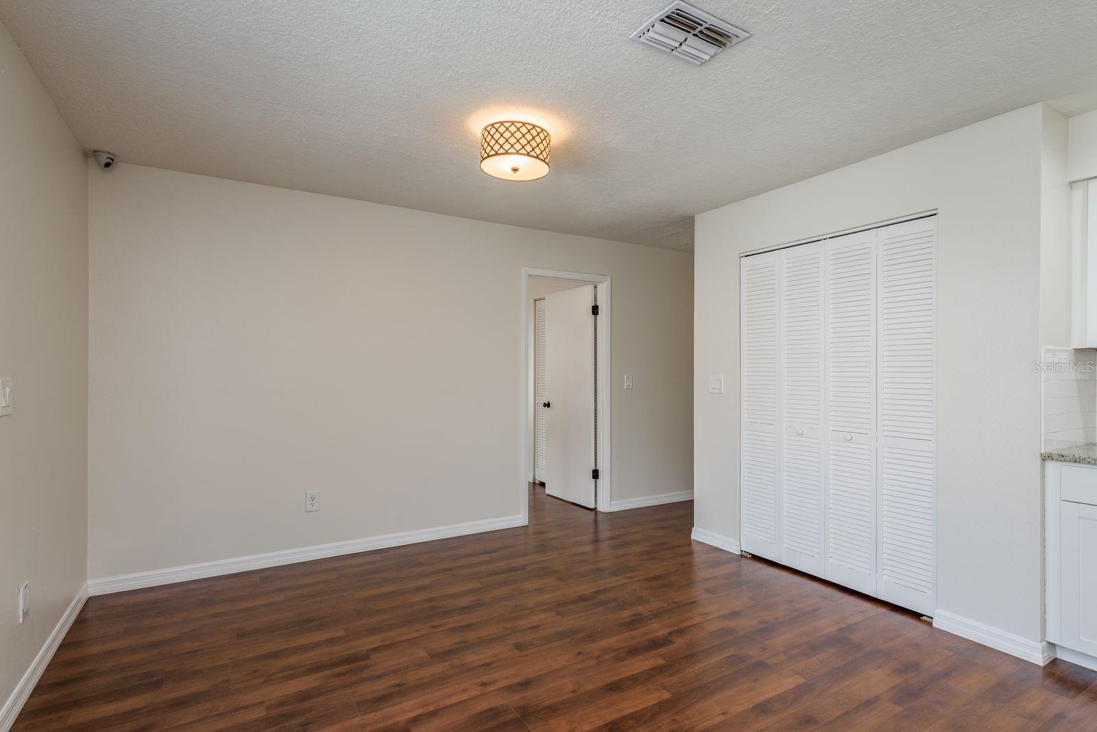 Eating Area & Pantry