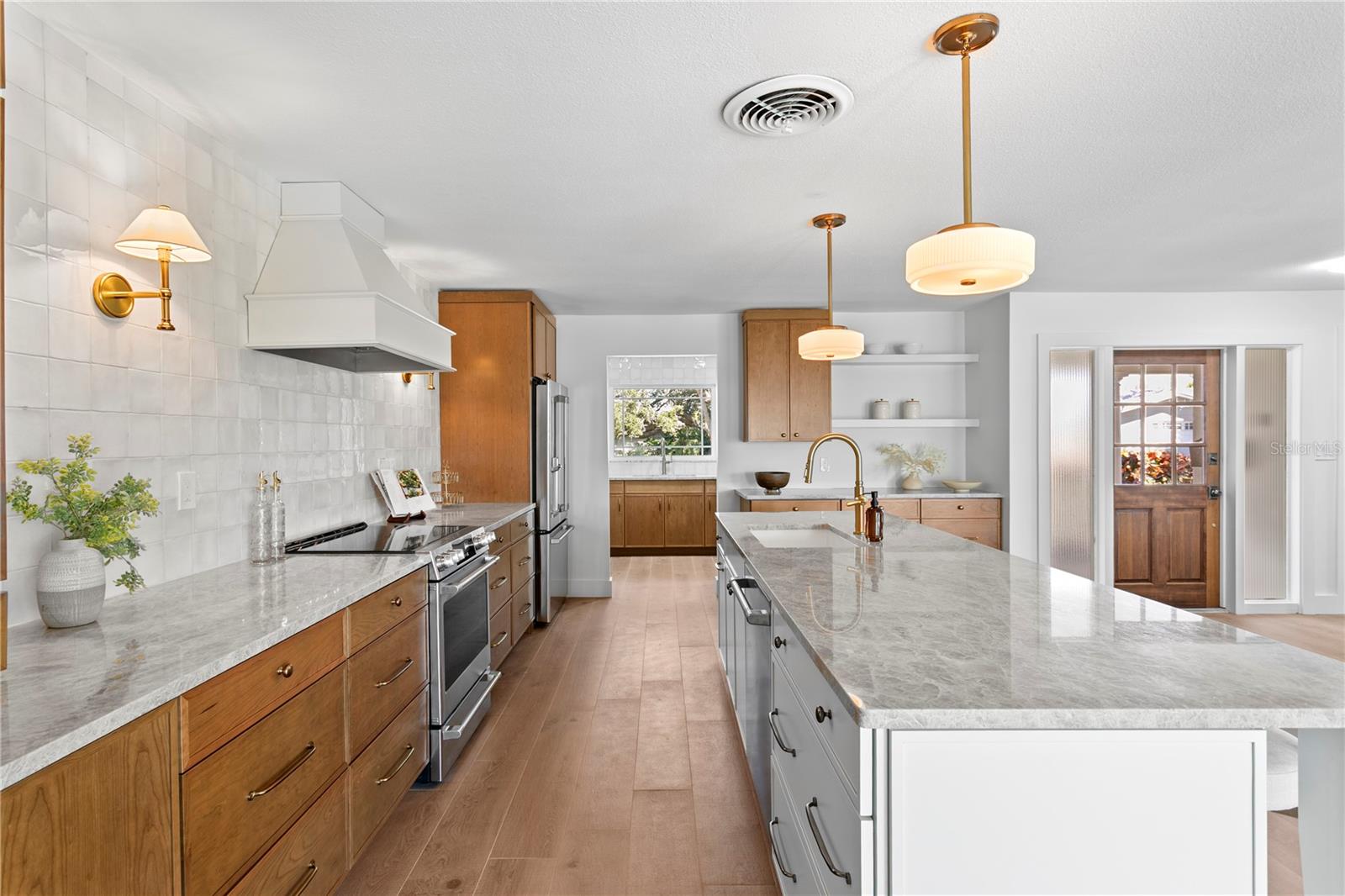Kitchen facing to butlers pantry