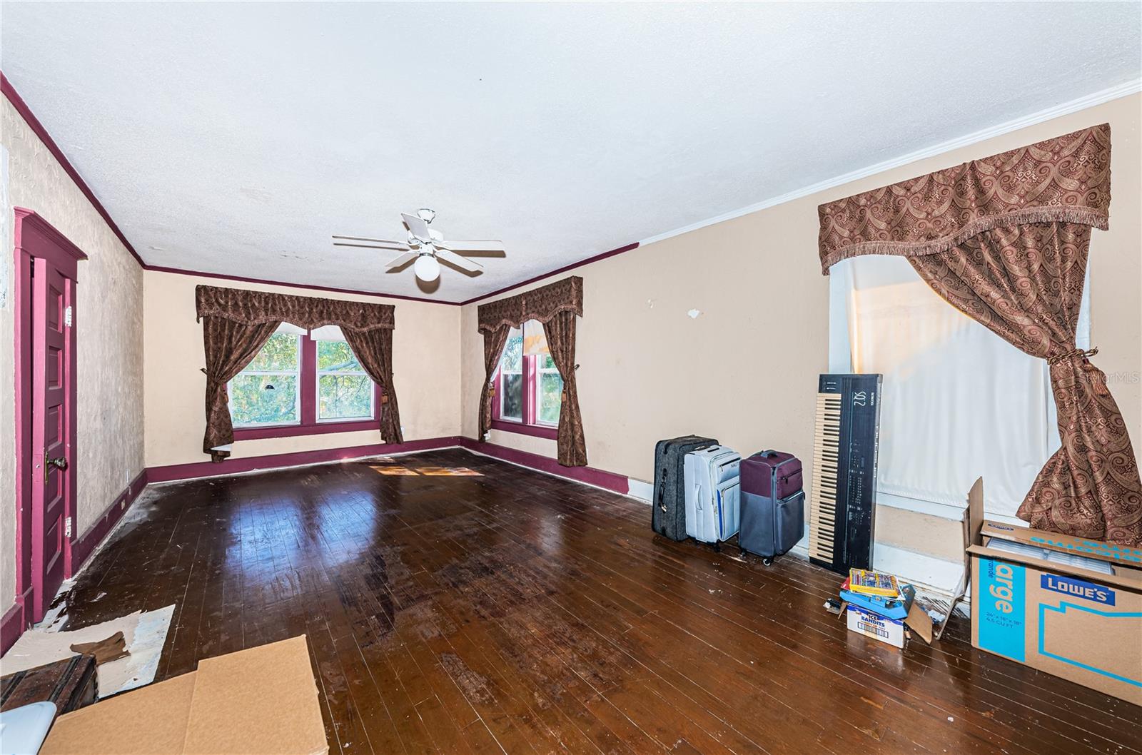 2nd floor living area