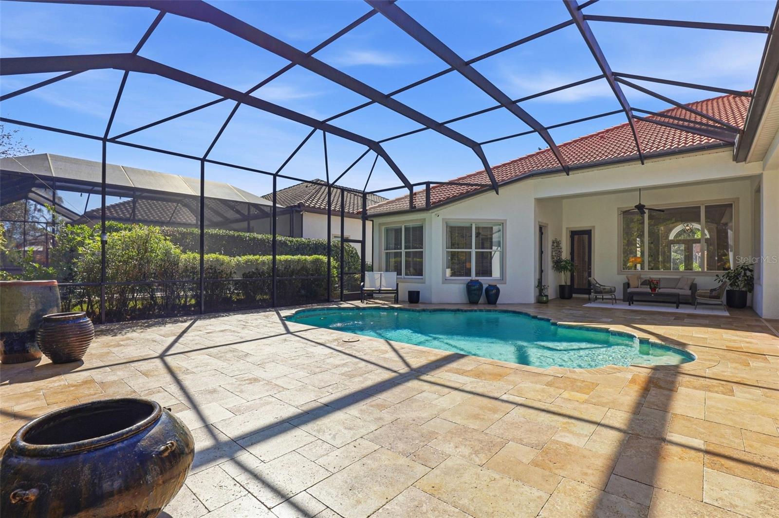 Pool-Travertine Outdoor Pavers