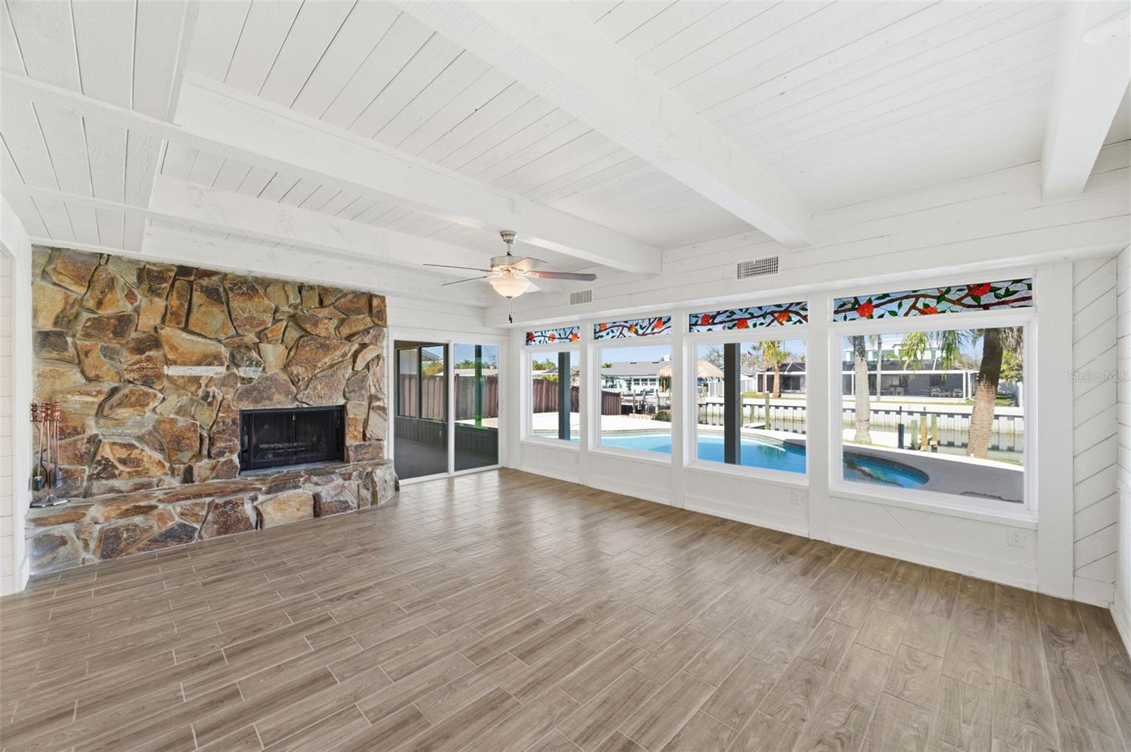 Regular photo without the staging