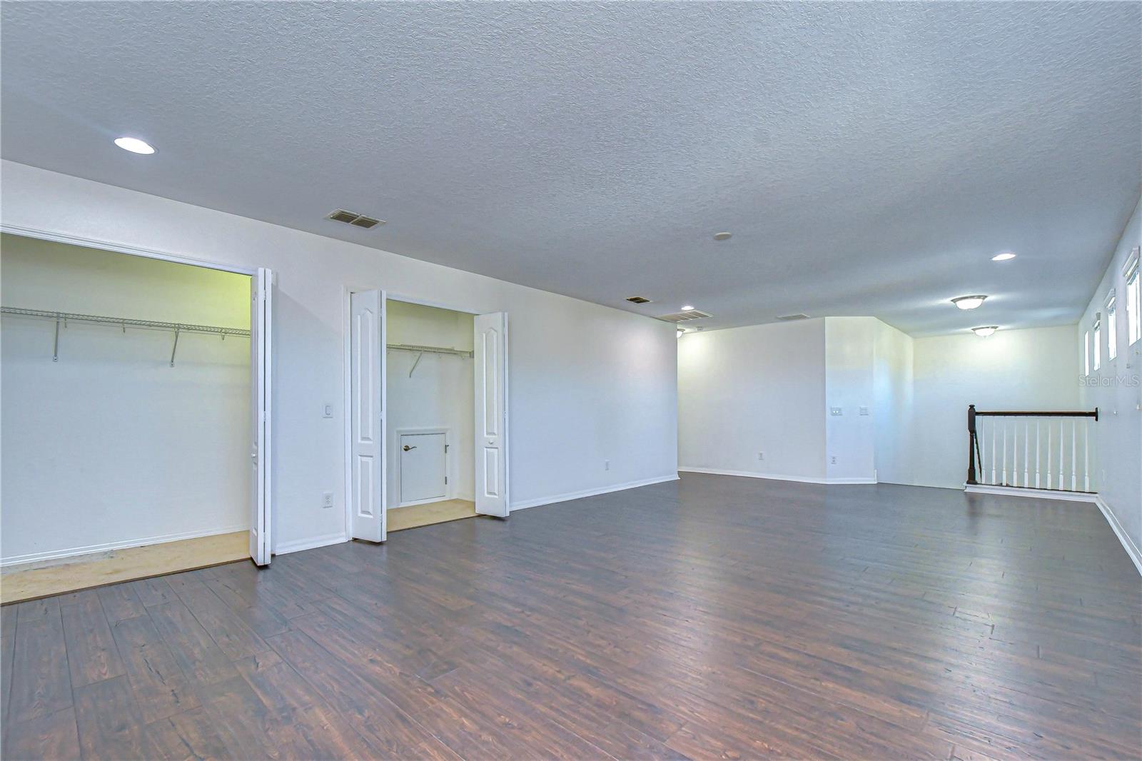 Massive upstairs loft!