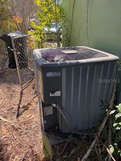Condensing Unit - Photo 1