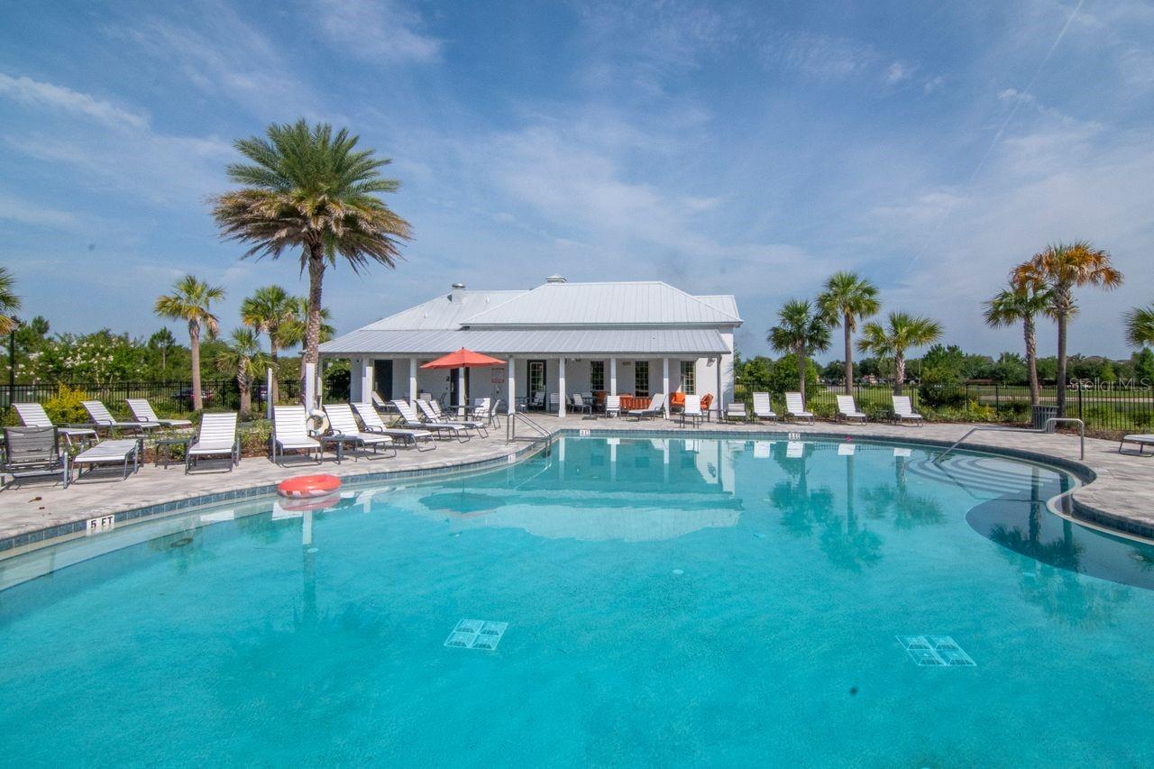 River Glen Pool
