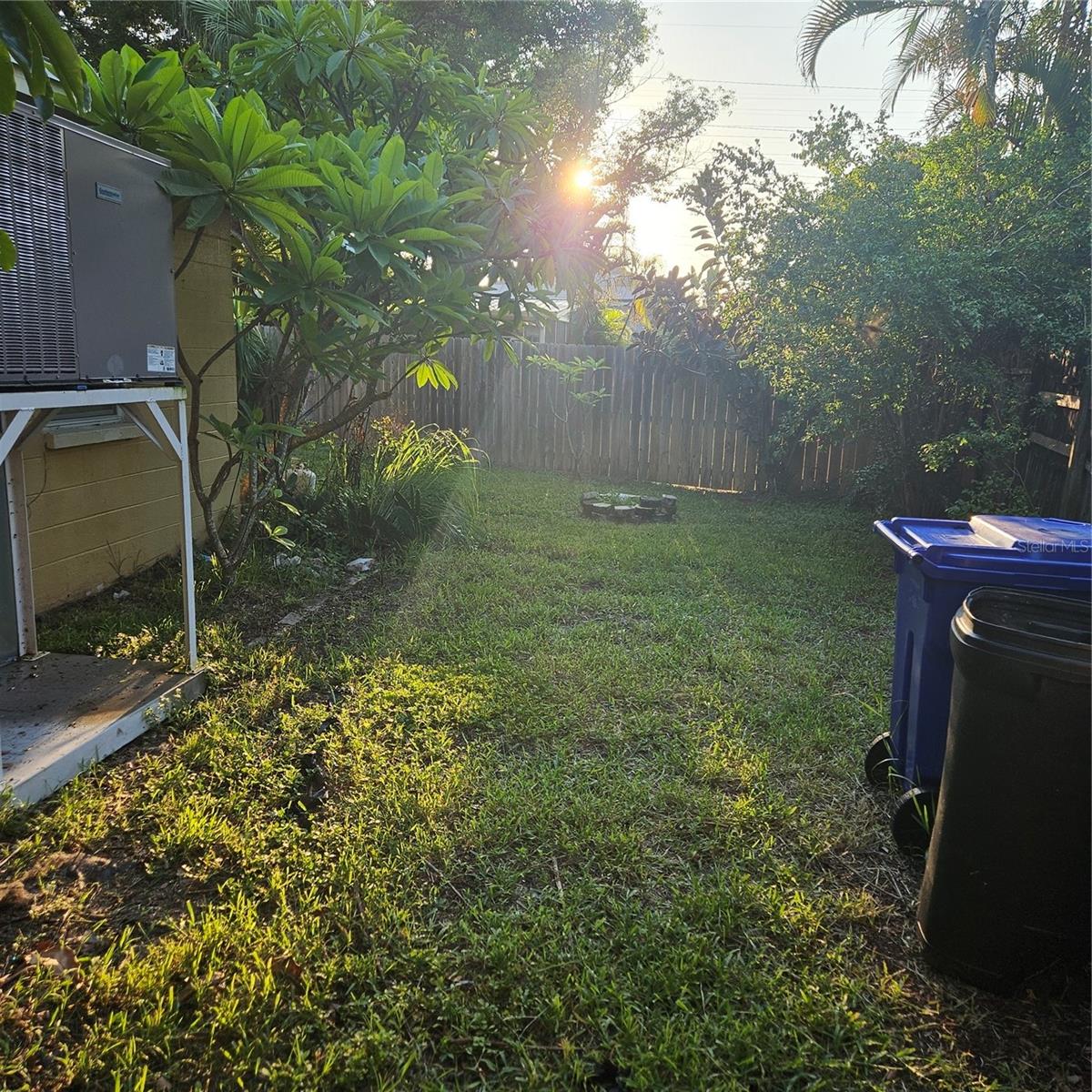 Side Yard & Garden Area