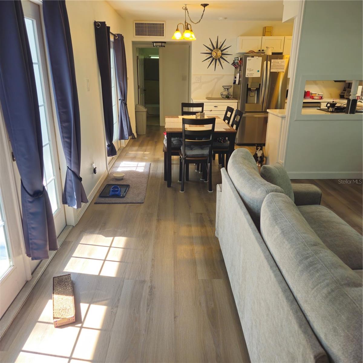 Living Room Split Plan