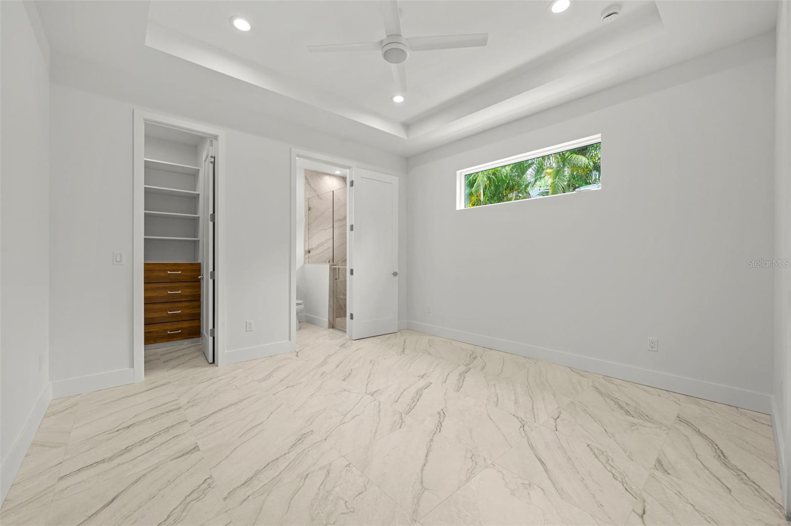 1st floor guest suite