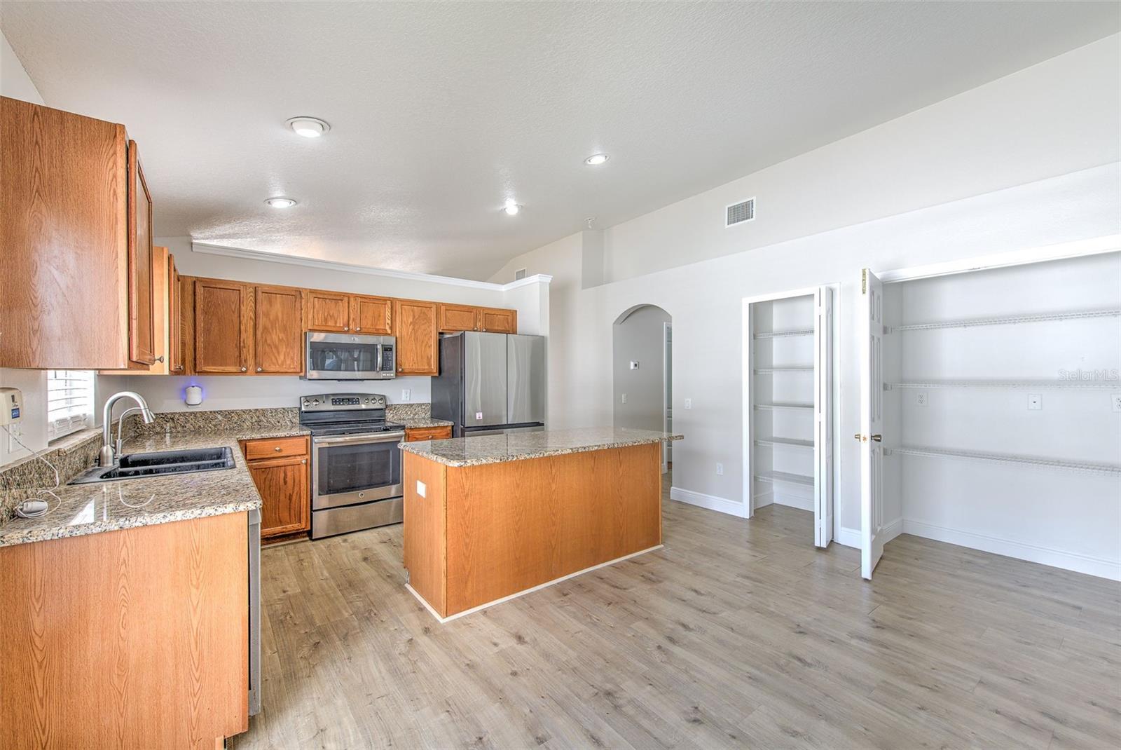 Closet space abound!