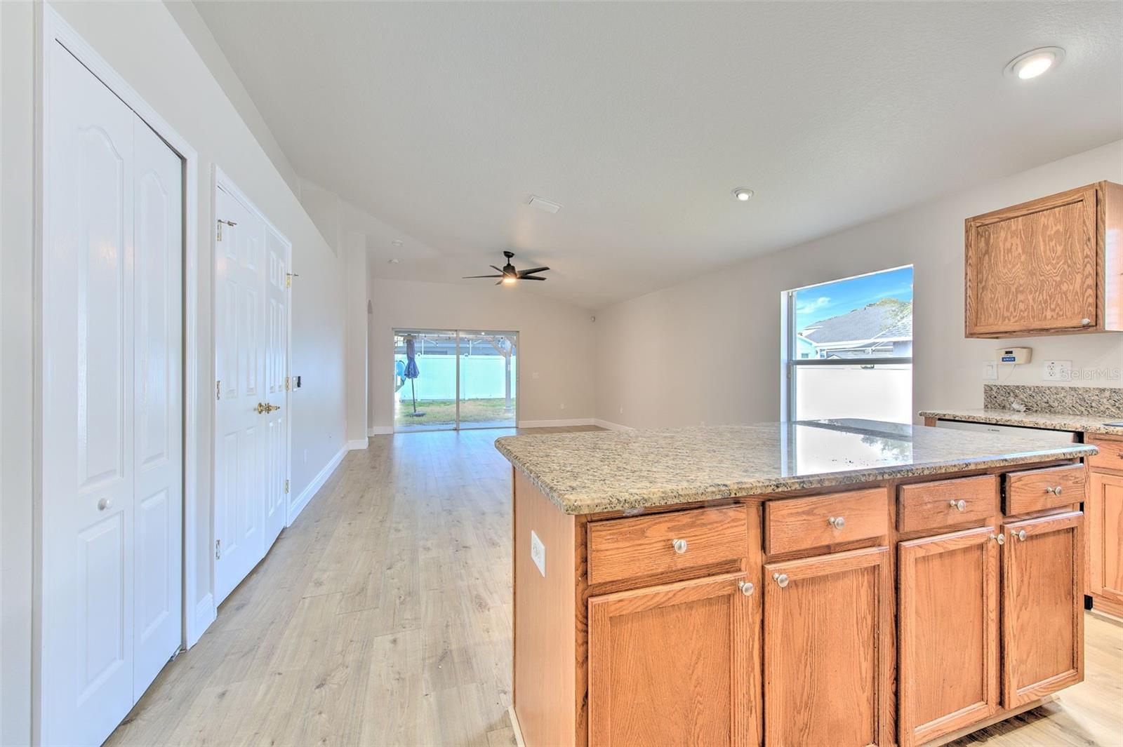 Kitchen is chef's paradise!