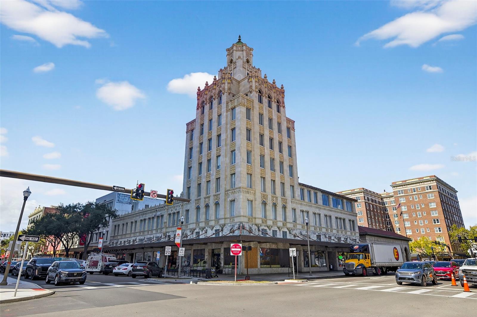Snell Arcade Mediterranean Revival Architecture – Central Avenue St Pete