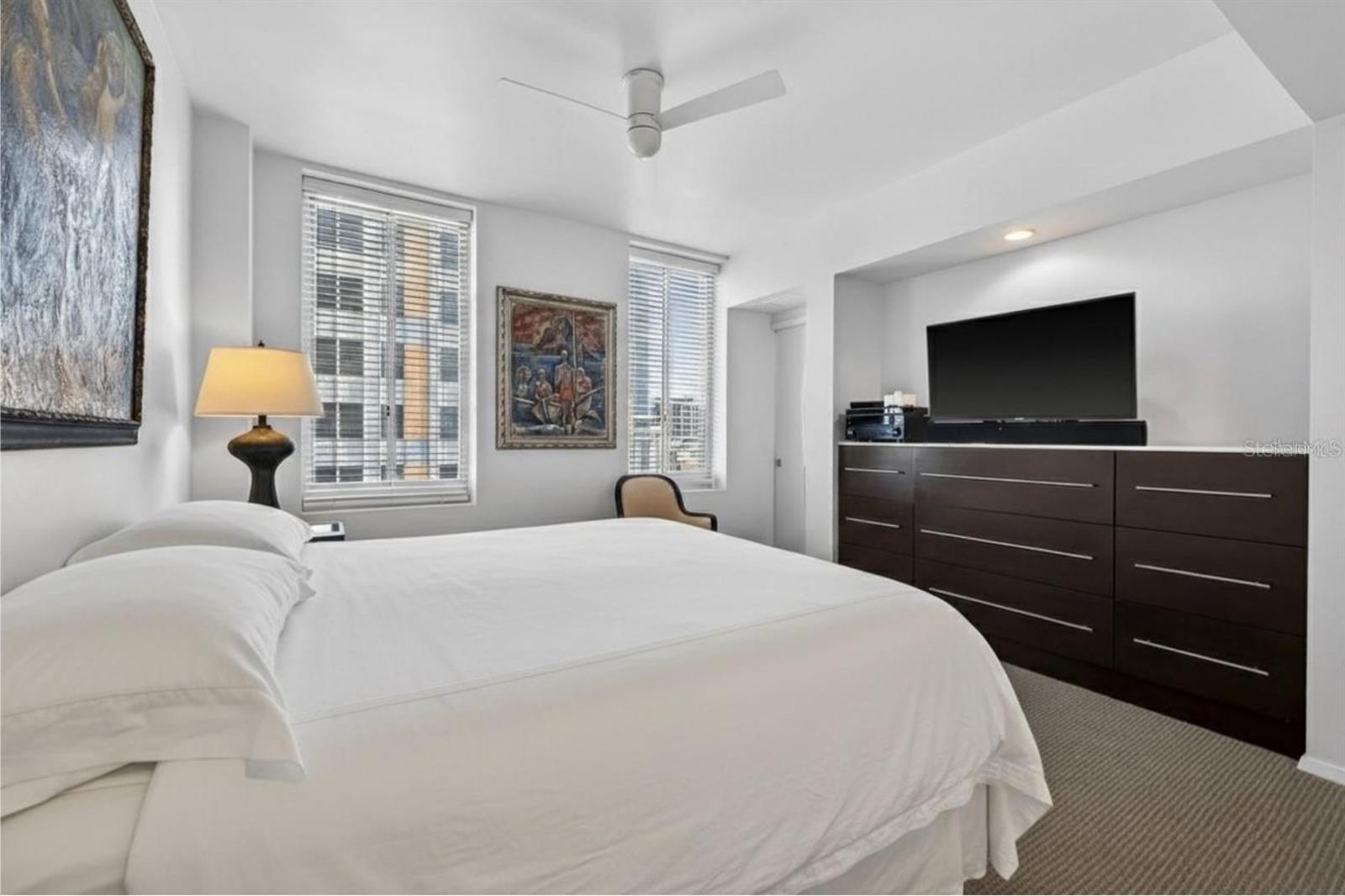 Spacious Primary Suite – Snell Arcade 6th Floor Condo