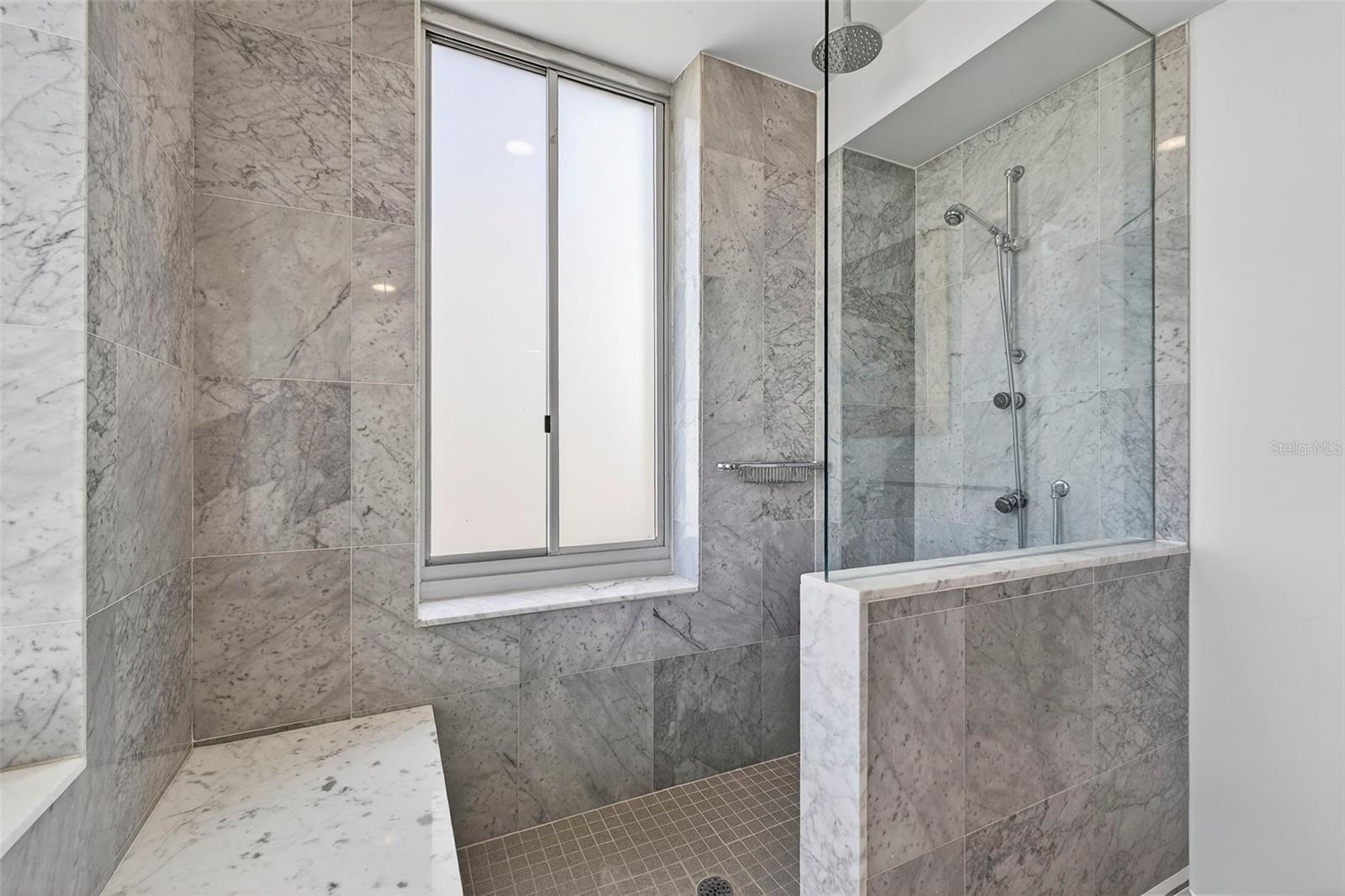 Walk In Shower – Downtown St Petersburg Condo