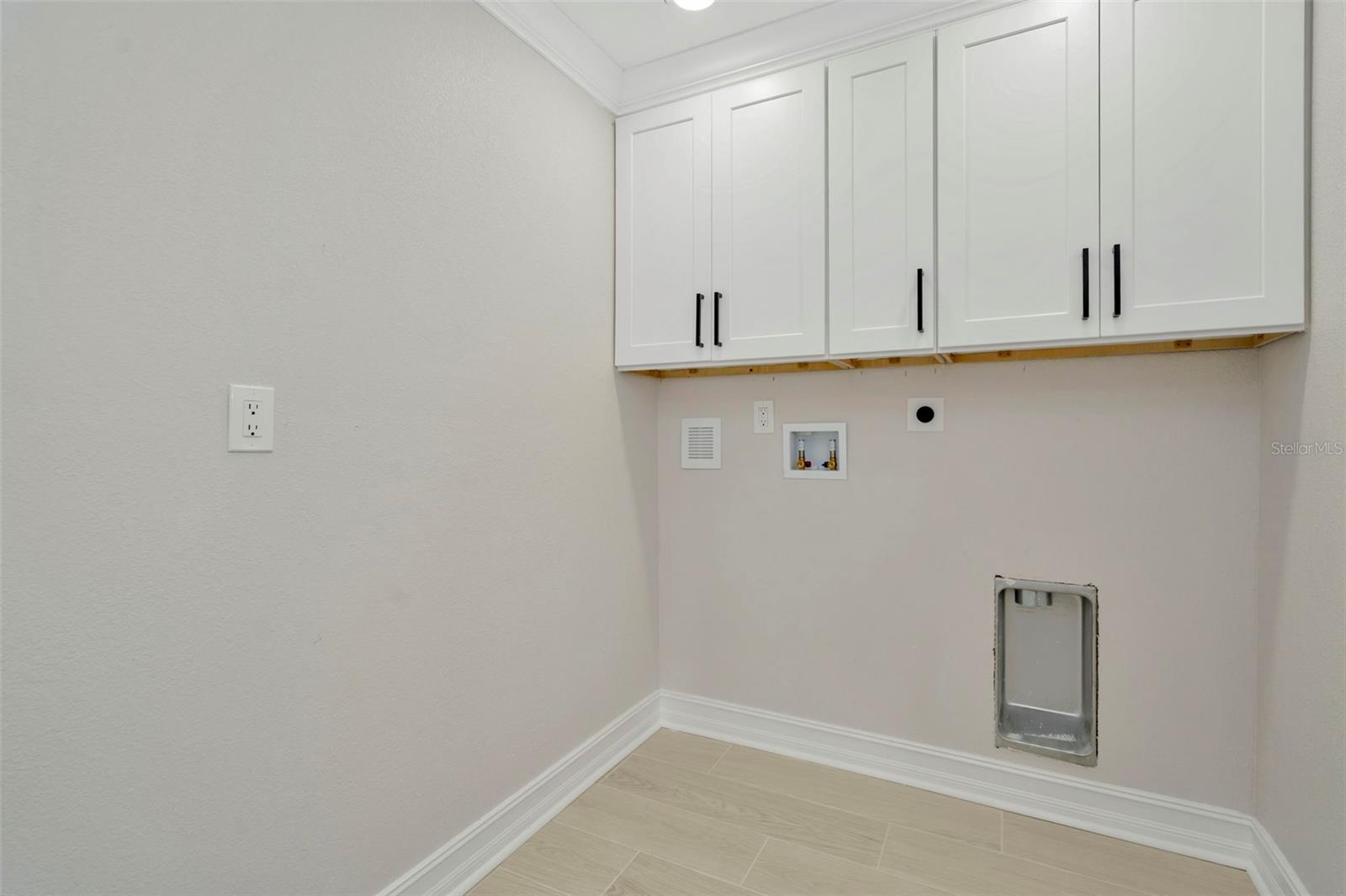 Laundry ready for hookup.