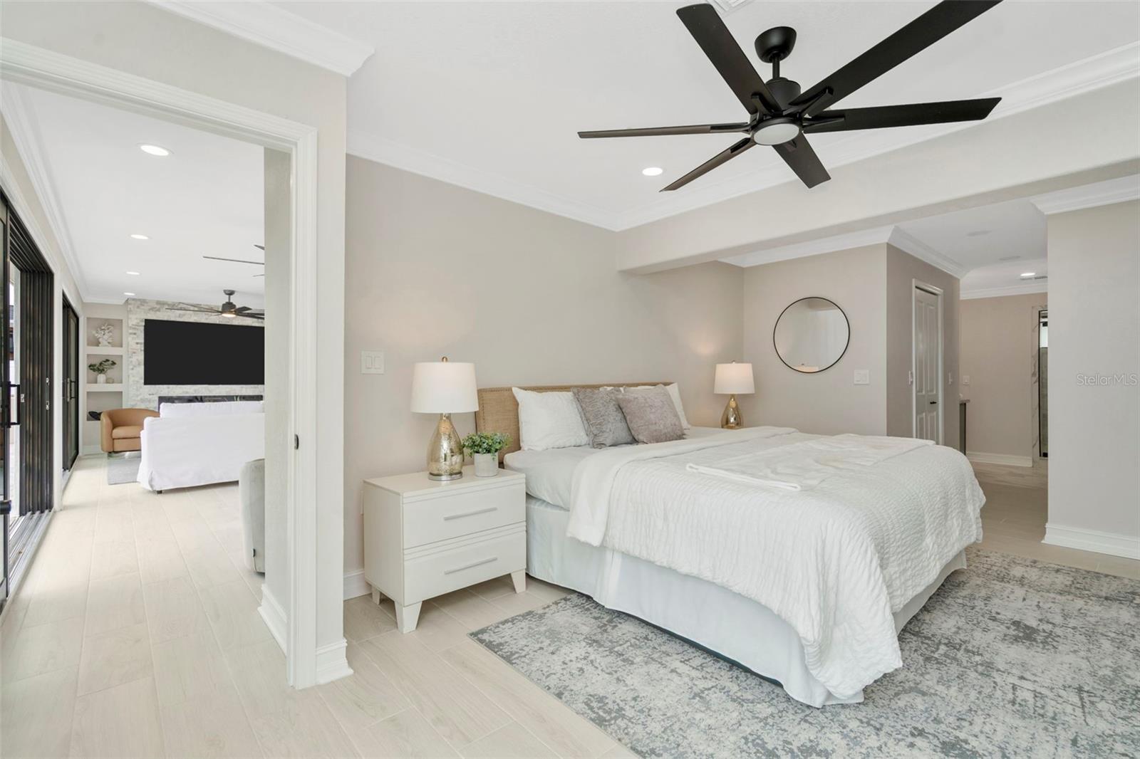 Large bathroom en-suite