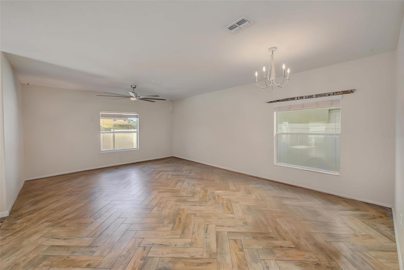 STAGED DINING TO  LIVING