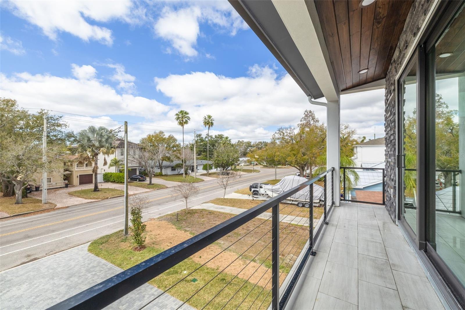 Private Balconey from Bonus Room