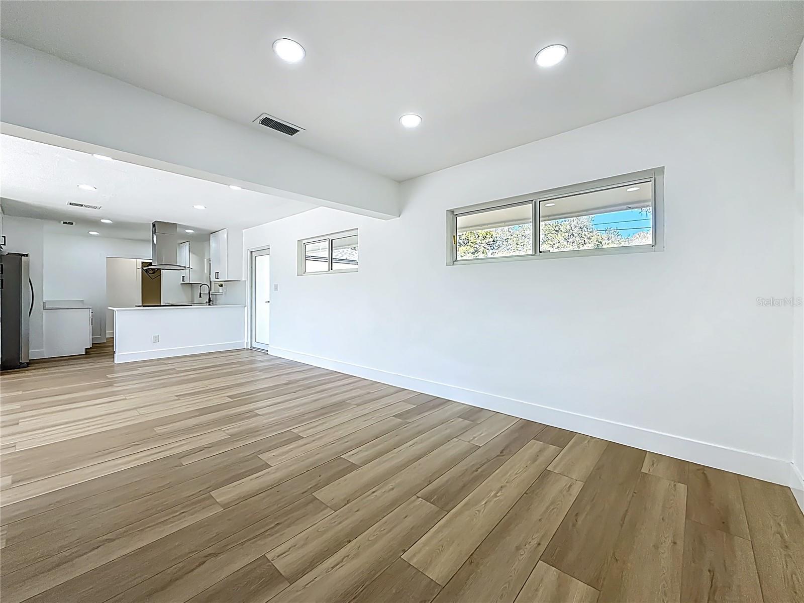 Kitchen - livingroom