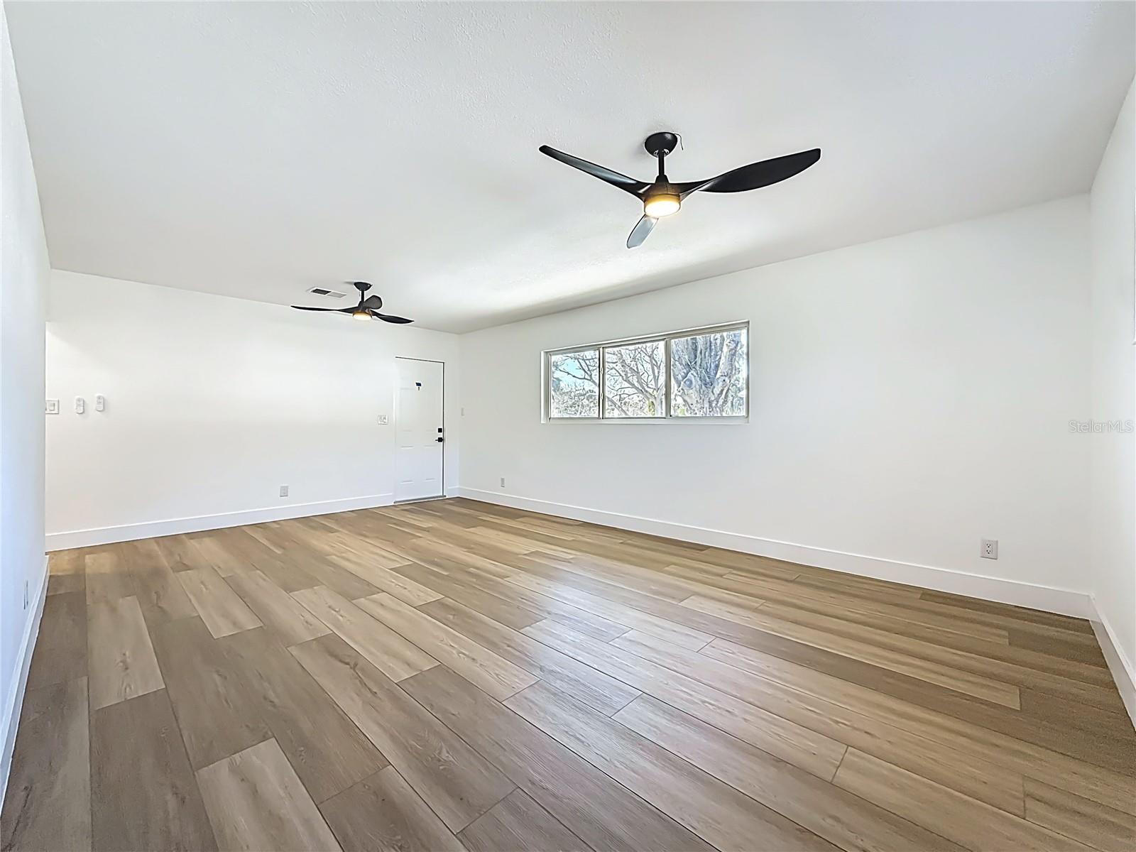 Bedroom 2 - main floor (two separate exits)