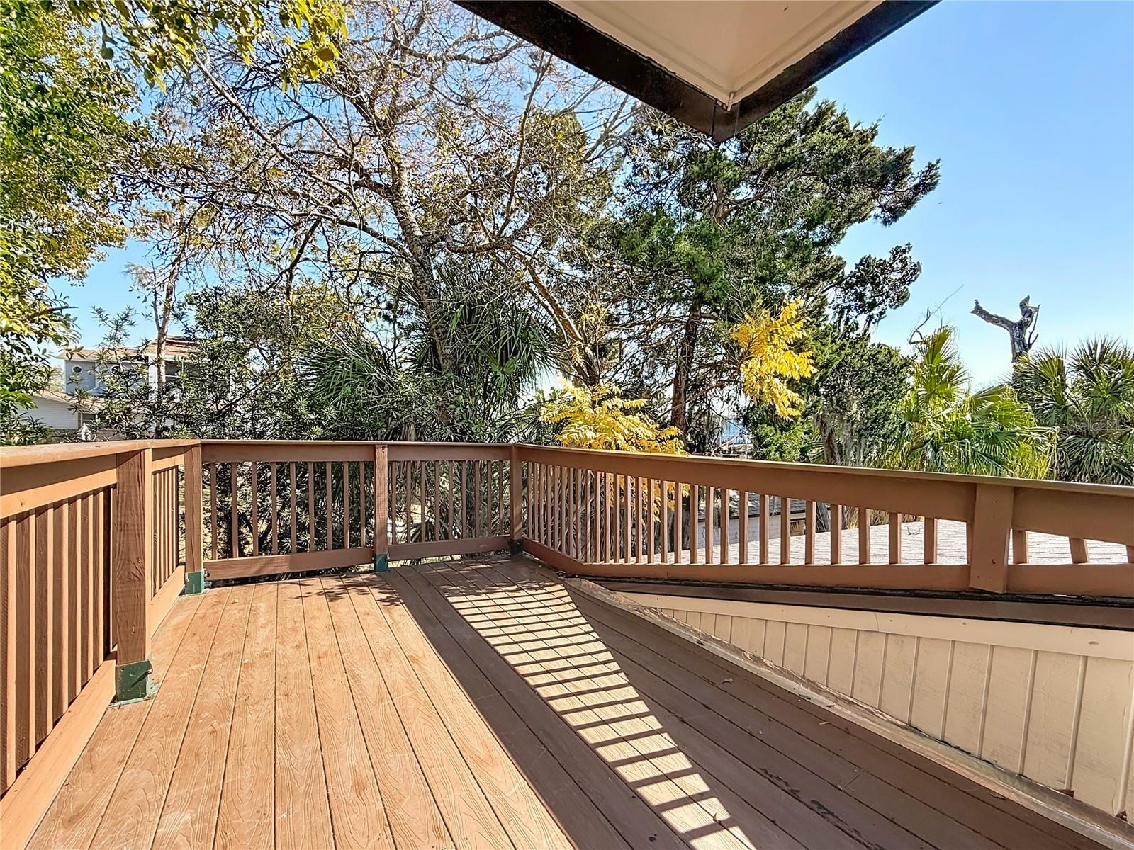 Laundry room balcony with stairs