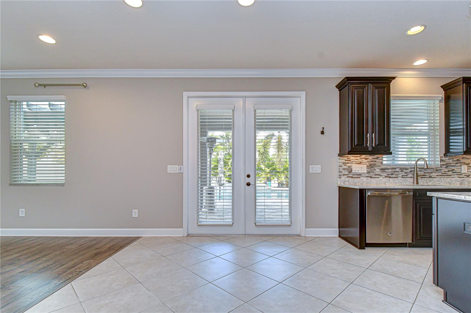 Bright breakfast nook!