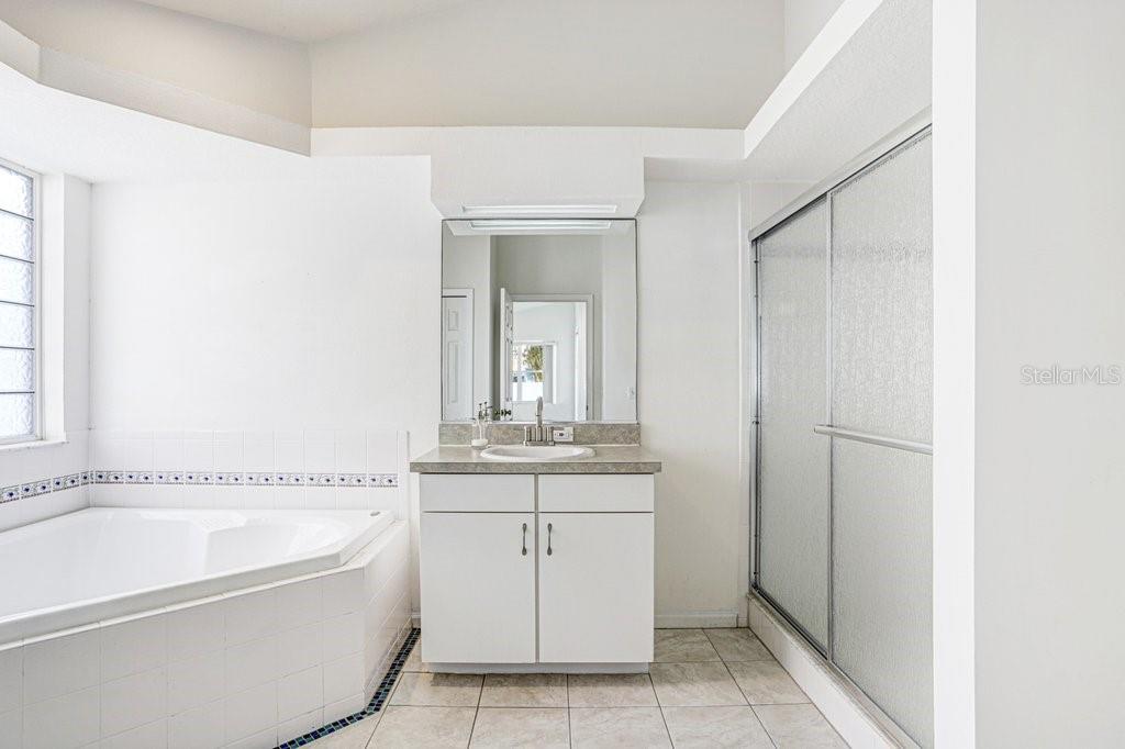 Master Ensuite Bathroom