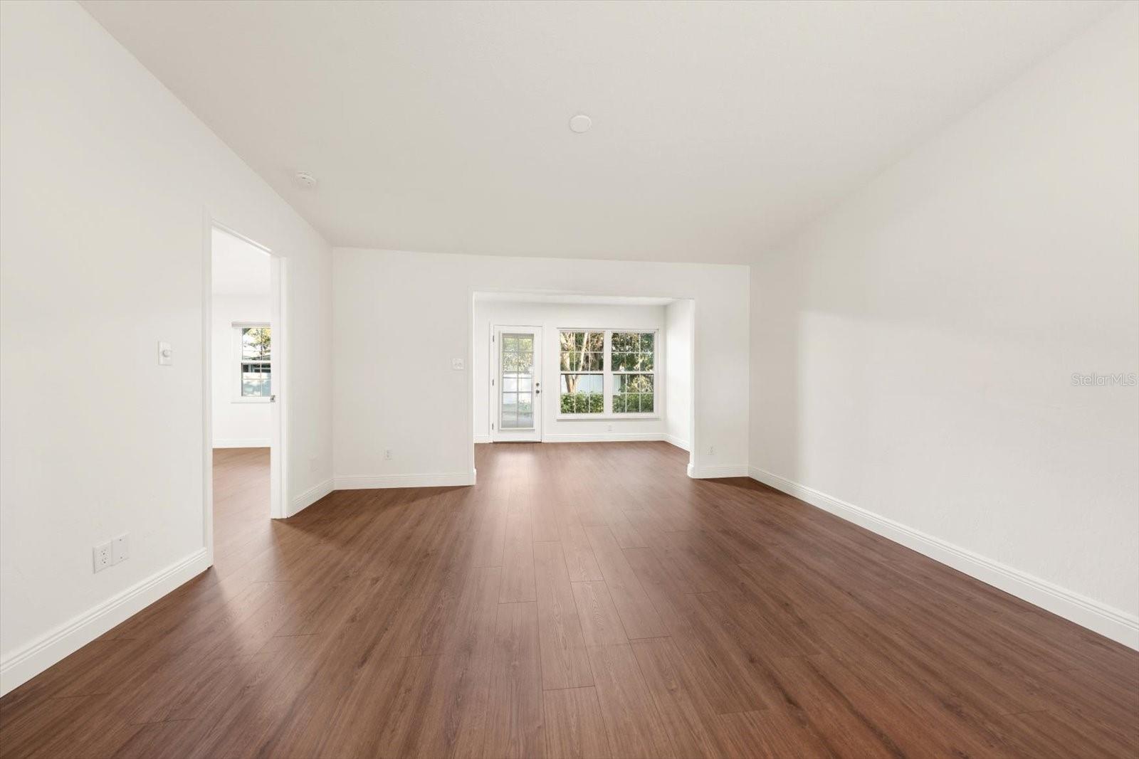 Living Room to Florida Room