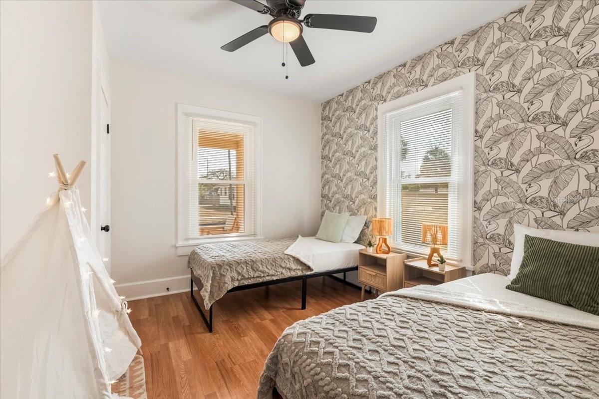 Great size 2nd bedroom