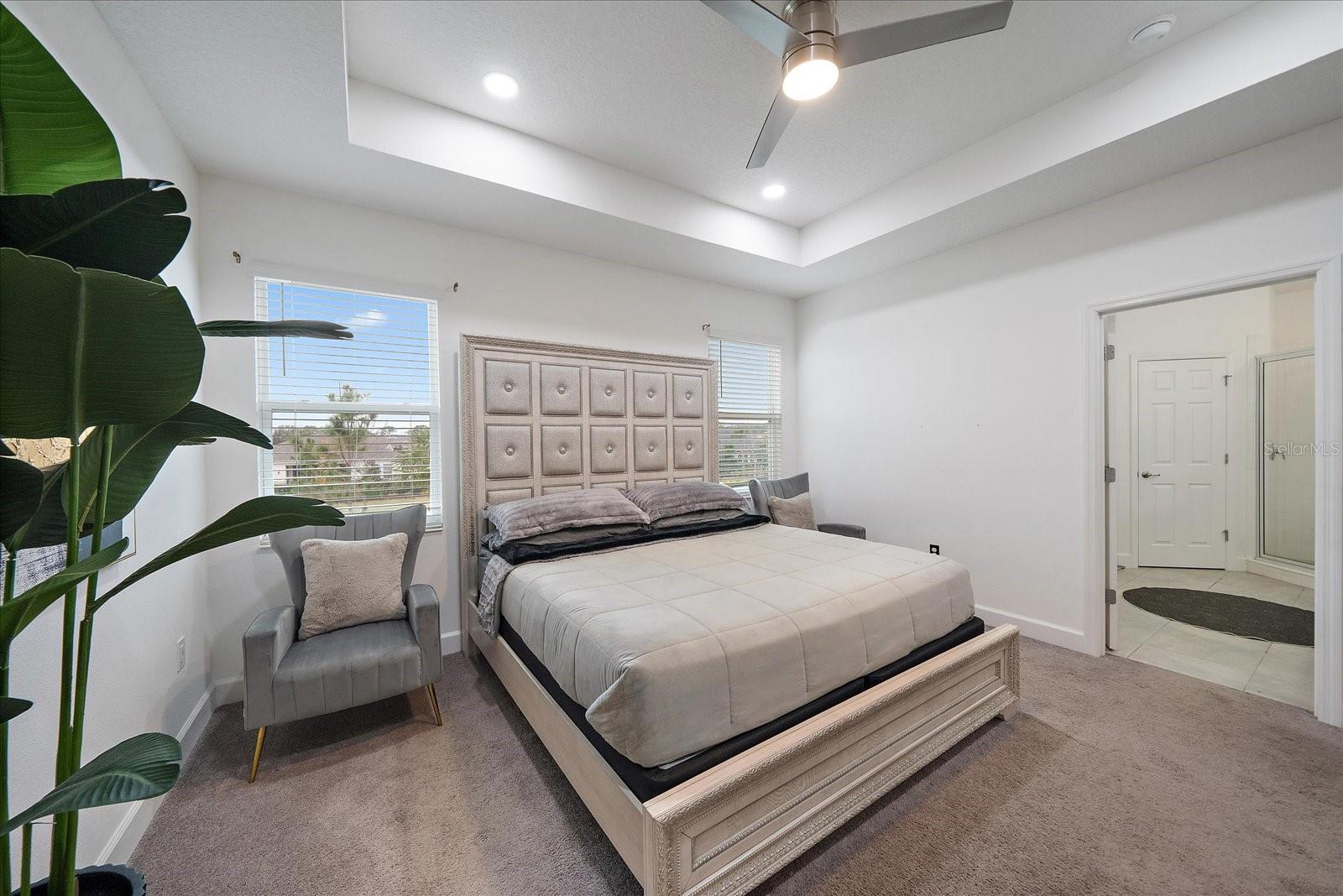 Primary with en-suite bath