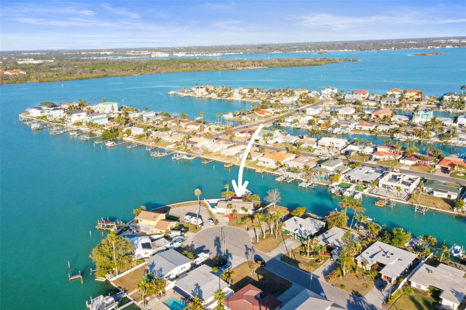 GREAT LOCATION FOR BOATING ENTHUSIAST