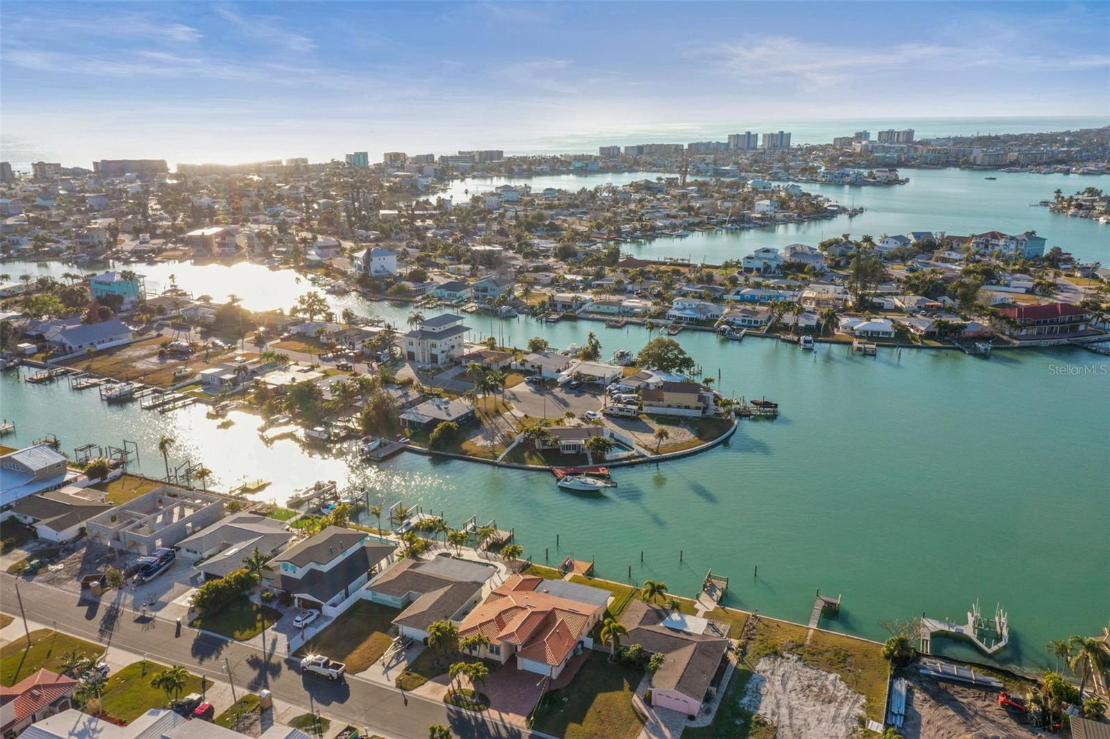 MARVELOUS LOCATION FOR BOATING AND NATURE VIEWS