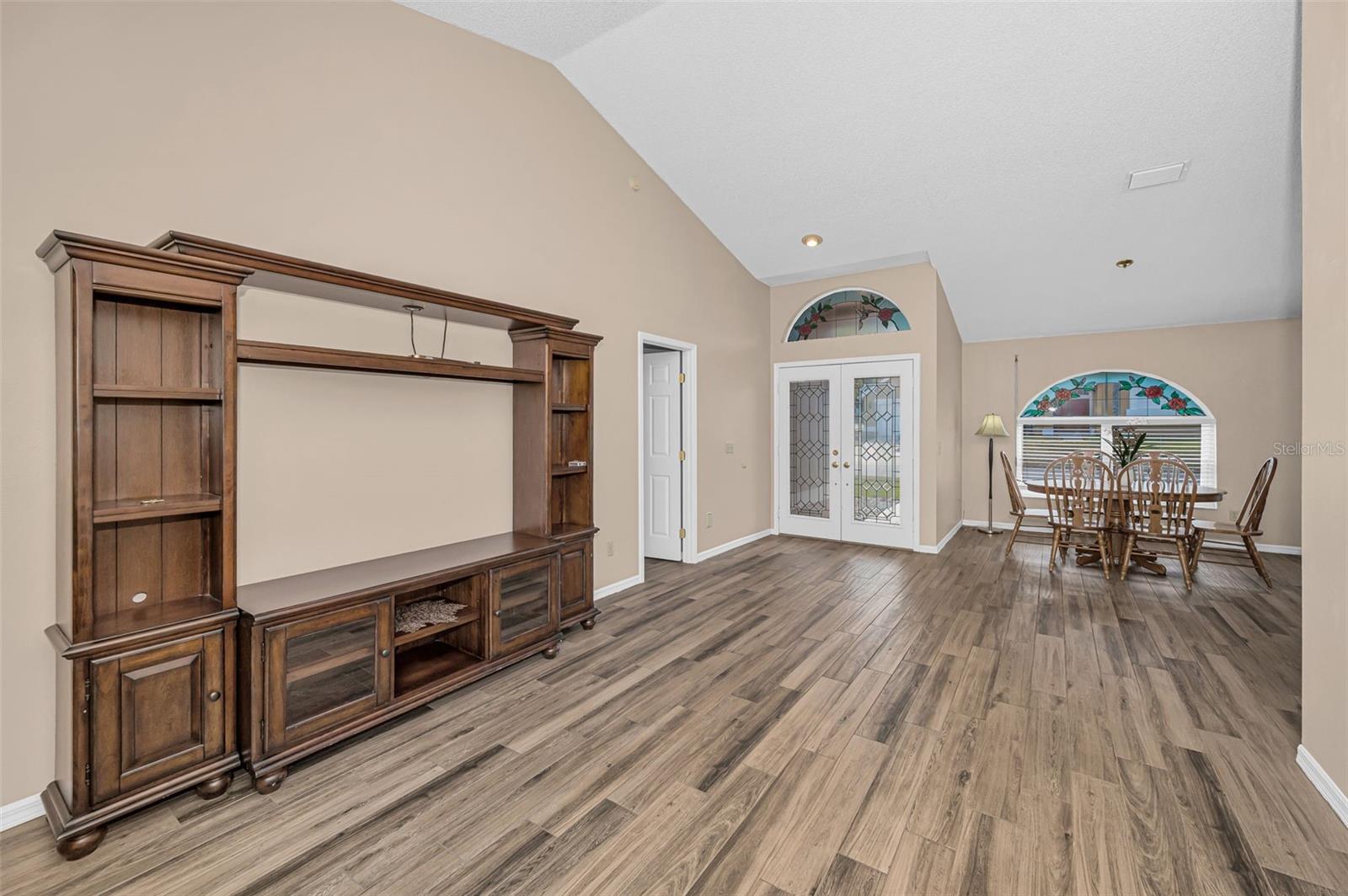 Attractive Wood Look Tile Flooring