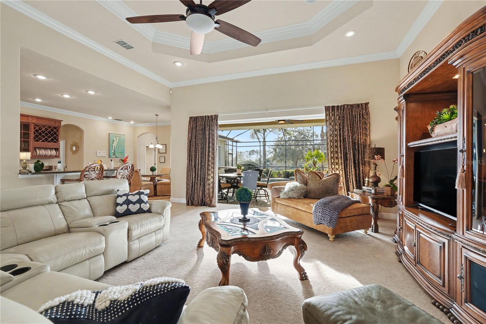 Great living & Entertaining space!