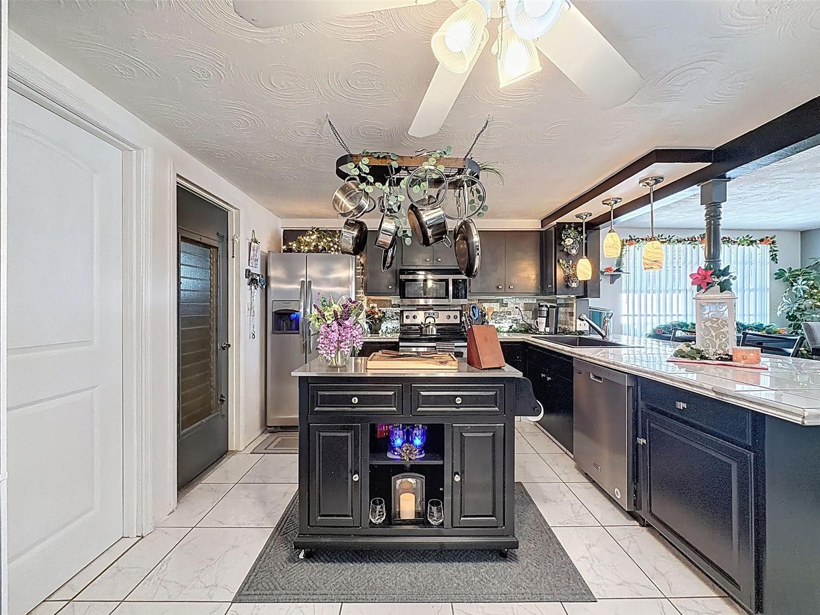 Great kitchen with an island and tons of counterspace
