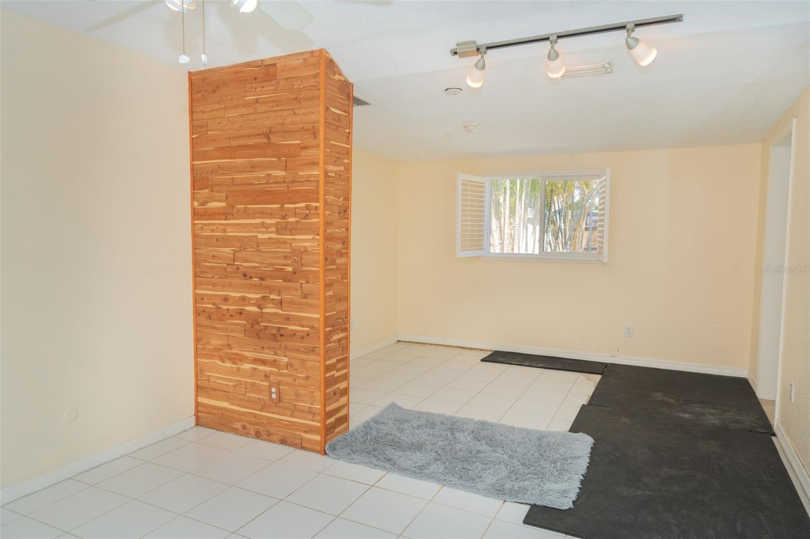 Bedroom 2Approx Dim: 11x21