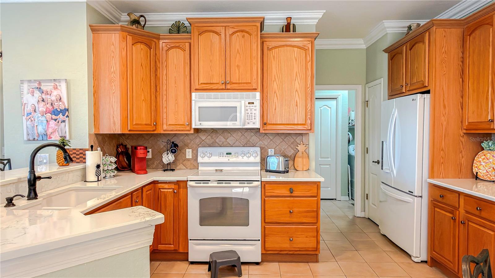 Kitchen with beautiful Quartz Countertops.