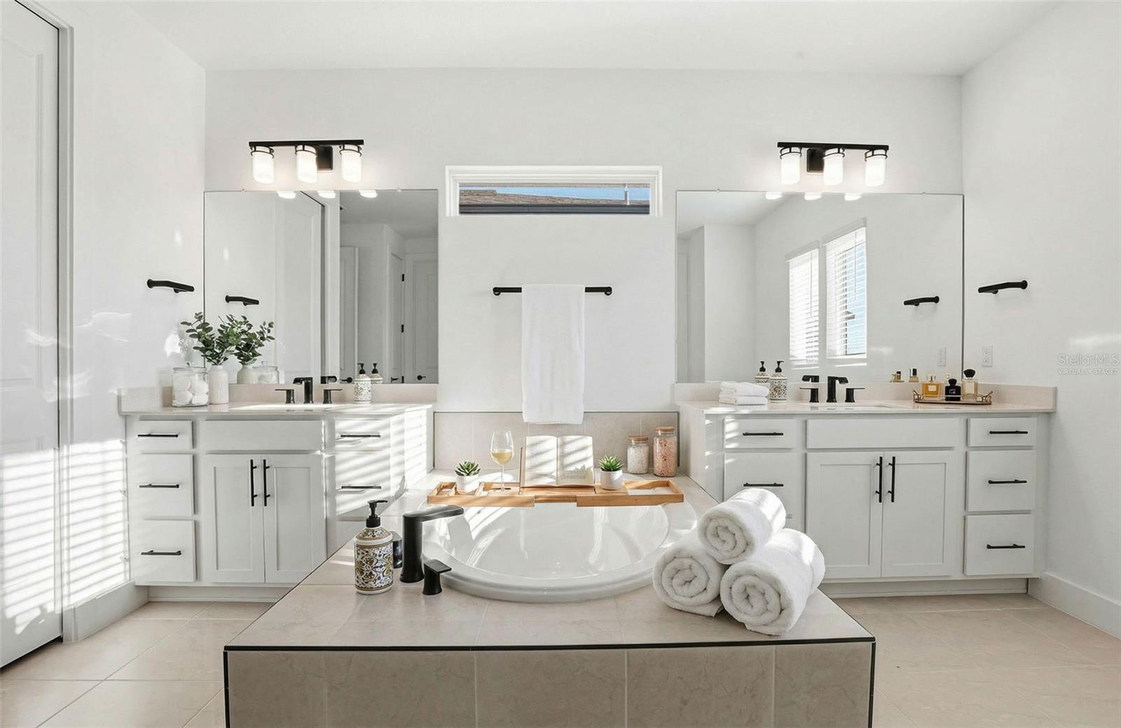 VIRTUALLY STAGED - PRIMARY ENSUITE