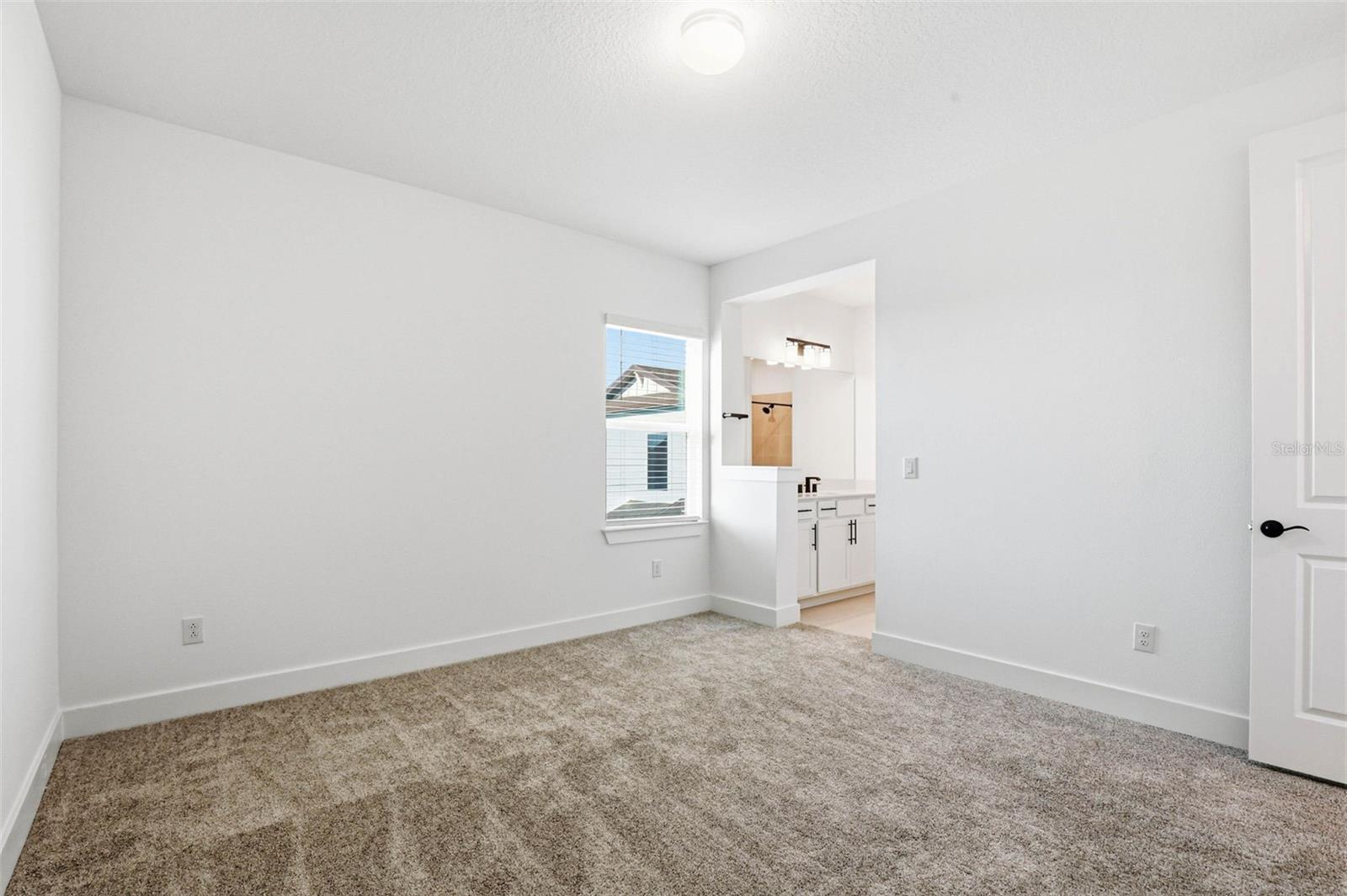 BEDROOM 3 W/ JACK & JILL BATH