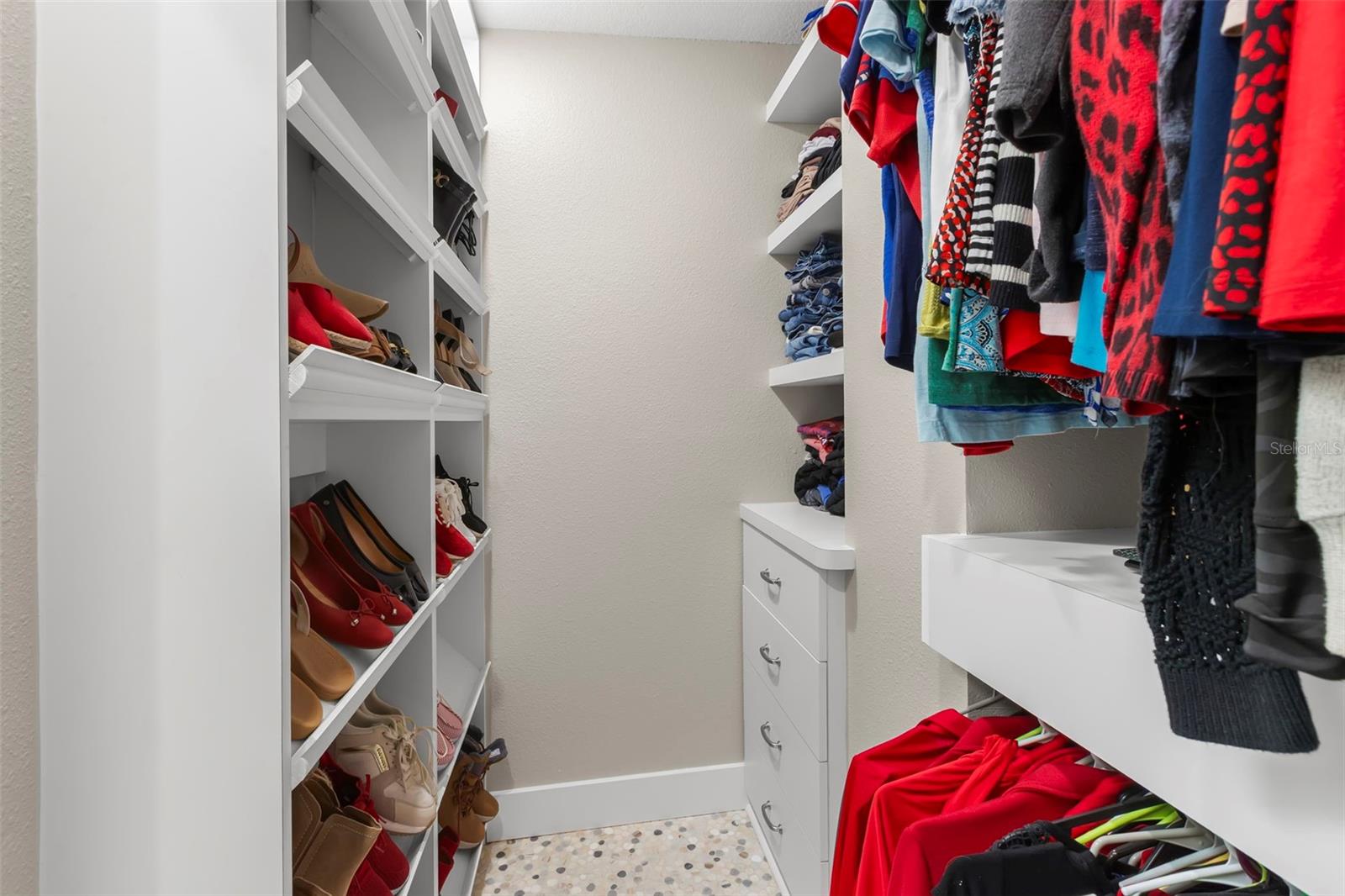 Master Closet (1 of 3)